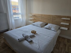 1 bedroom, iron/ironing board, free WiFi, bed sheets