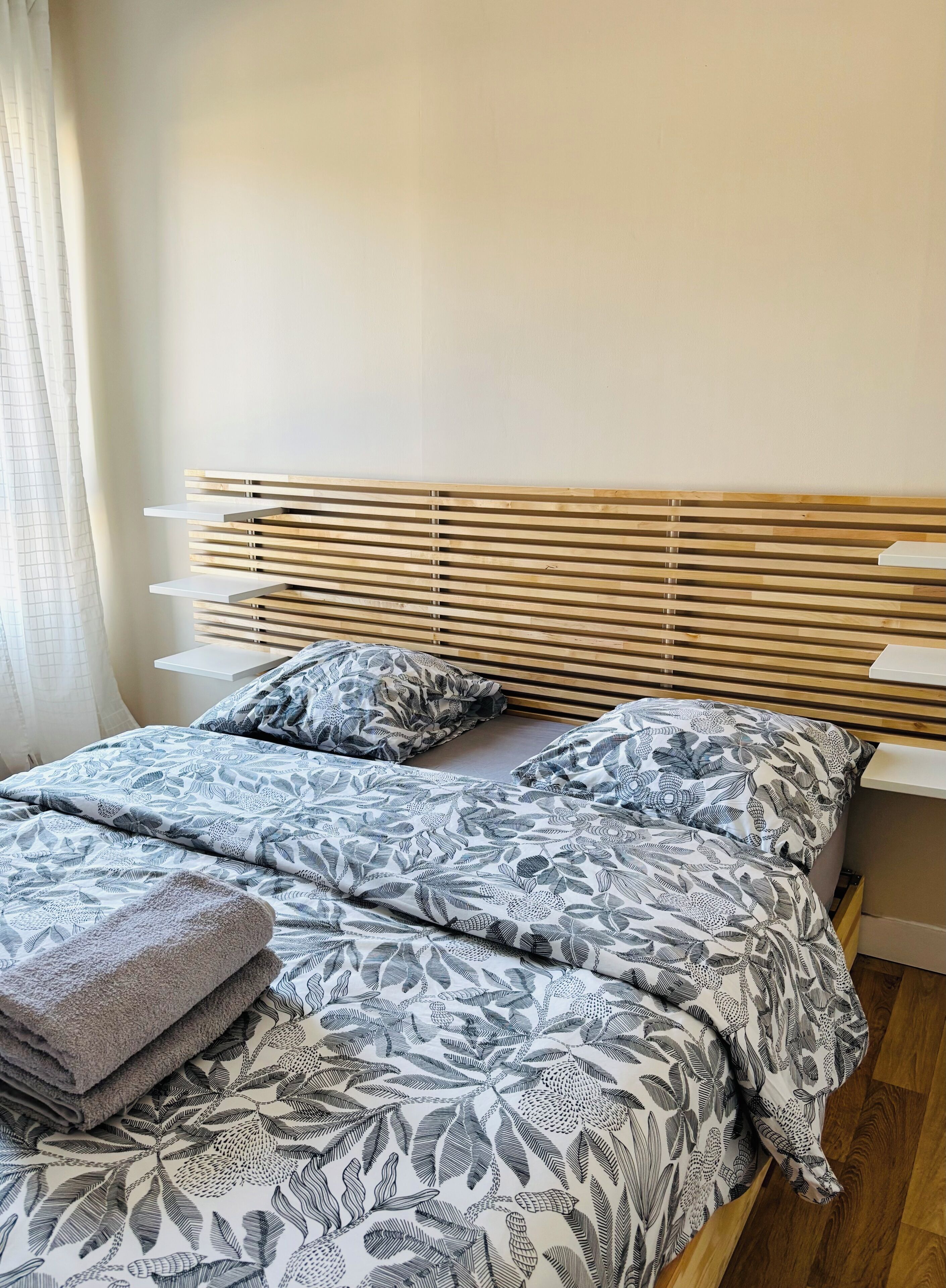 1 bedroom, desk, iron/ironing board, travel crib