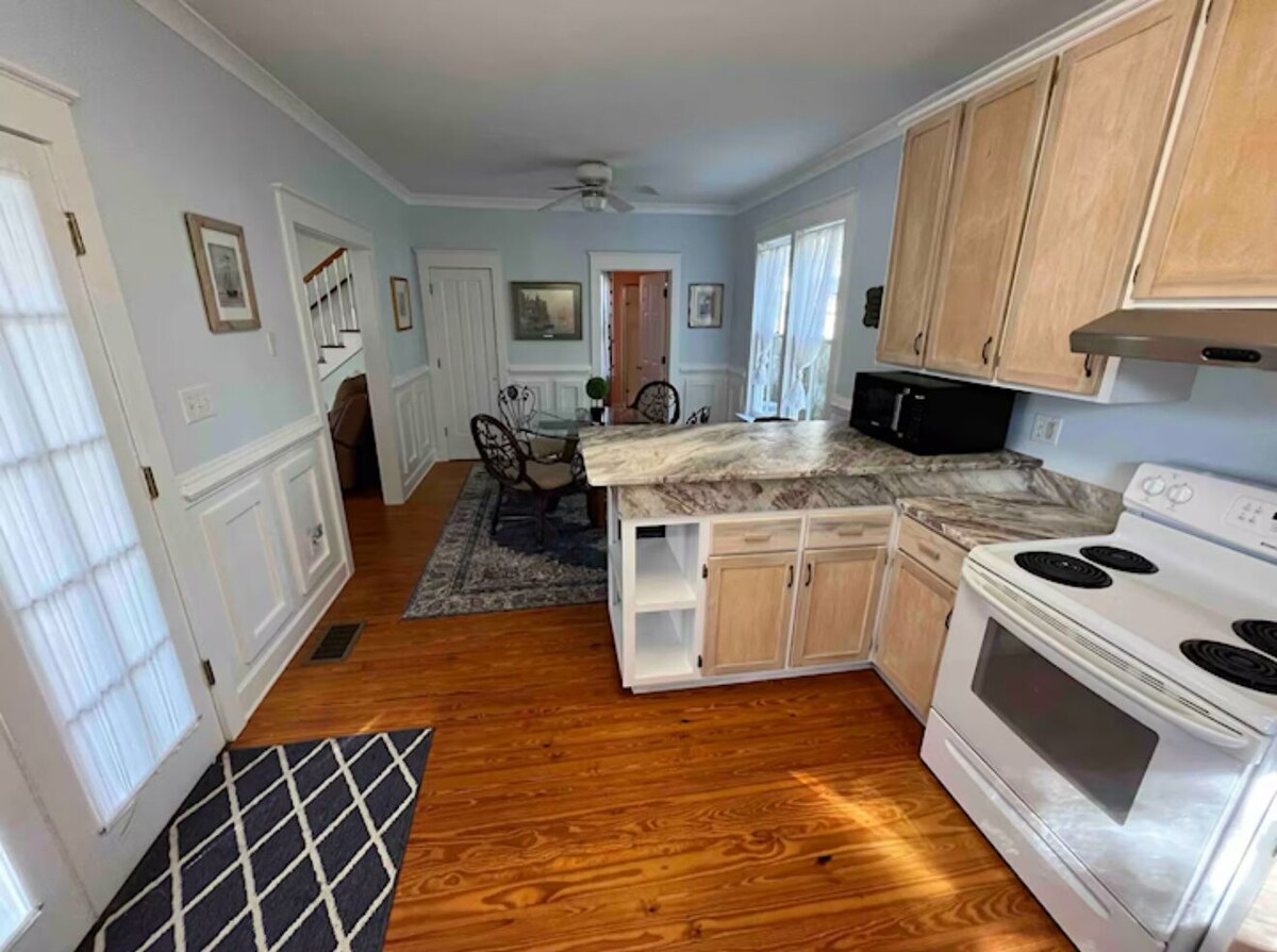 Photo 6 of Charming Victorian Home in beautiful St. Augustine with WiFi, AC