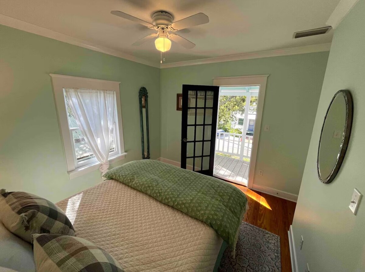 Photo 11 of Charming Victorian Home in beautiful St. Augustine with WiFi, AC