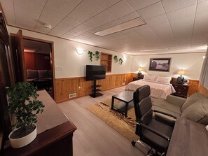 3 habitaciones, escritorio, tabla de planchar con plancha y wifi gratis 