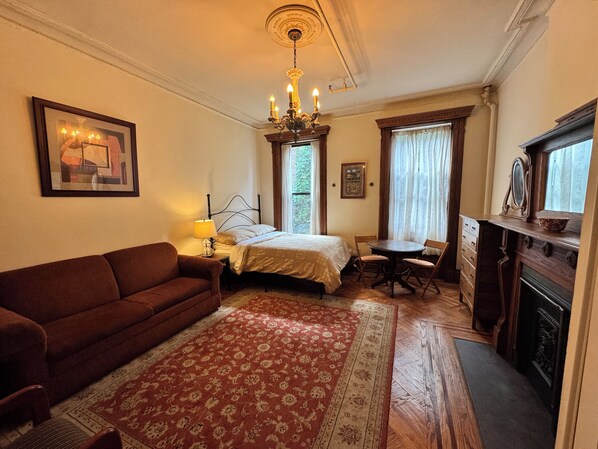 1 bedroom, free WiFi, bed sheets