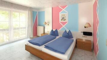 Schreibtisch, laptopgeeigneter Arbeitsplatz, kostenloses WLAN