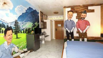 Desk, laptop workspace, free WiFi