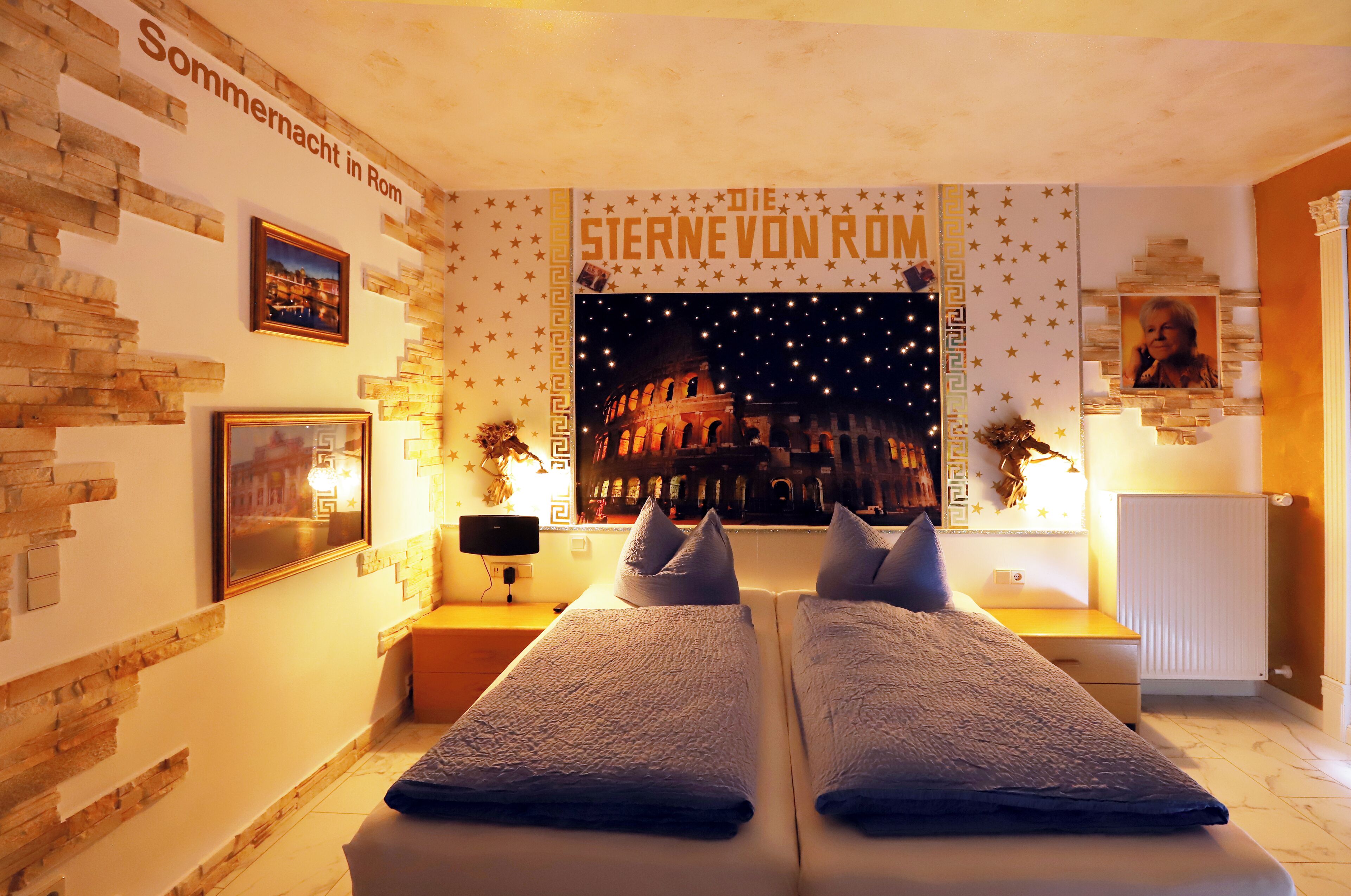 Desk, laptop workspace, free WiFi