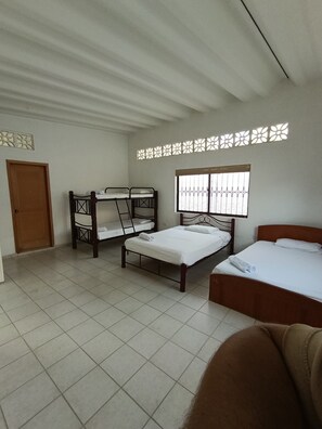 3 camere, Wi-Fi, lenzuola