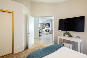 3 bedrooms, desk, iron/ironing board, travel crib