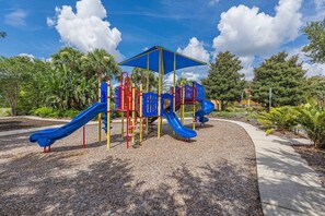 Children’s area - Luxury Resort Pool Home, 2 Master Suites, Great Views & Games Room. Disney 10 Miles (Davenport)