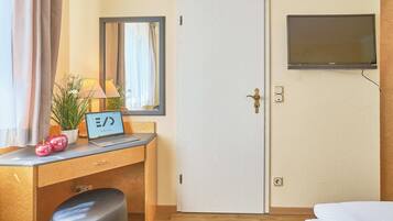 Schreibtisch, laptopgeeigneter Arbeitsplatz, VerdunkelungsvorhÀnge