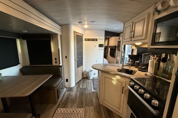Oven, stovetop