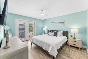 3 makuuhuonetta, silitysrauta/-lauta, ilmainen Wi-Fi, vuodevaatteet