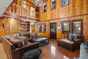 Smart TV, fireplace, books, offices