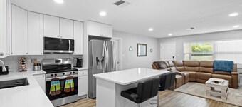 Rustic Retreat by Blue Spring State Park