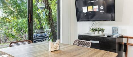 تناول الطعام