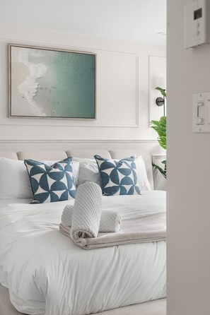 2 chambres, fer et planche à repasser, Wi-Fi gratuit, draps fournis