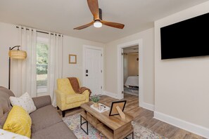 1 chambre, fer et planche à repasser, Wi-Fi, draps fournis