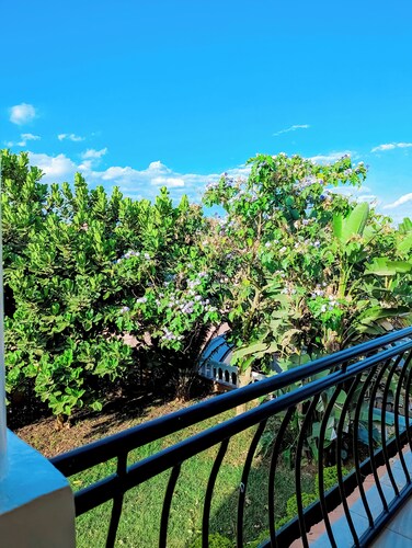 Spacious 4-bedroom family-friendly house in welcoming Kigali with WiFi