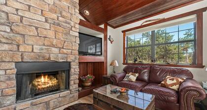 Cedar Bliss | Pet-friendly | Firepit | Relaxing