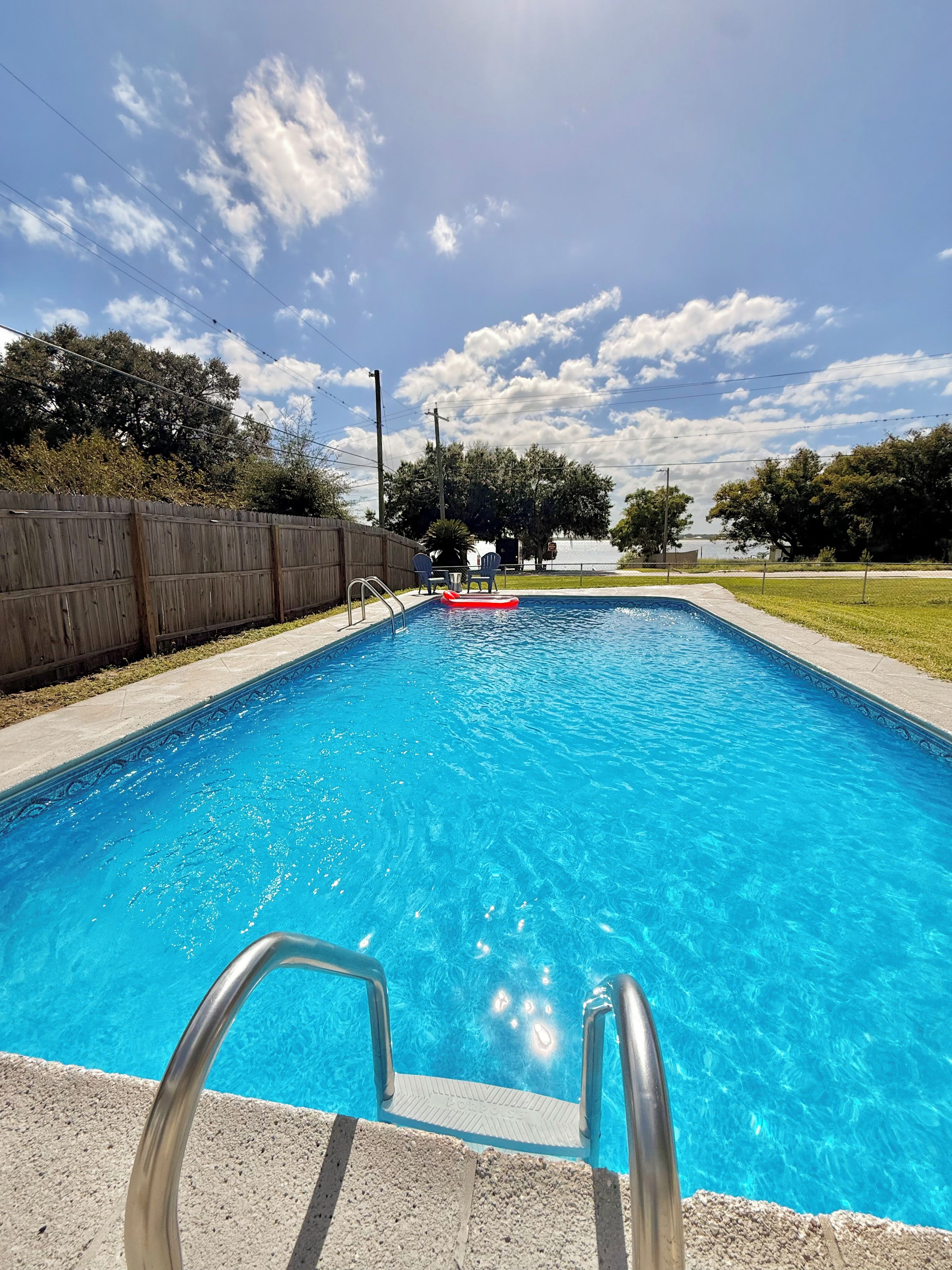 Stunning brand new pool, enjoy Florida 