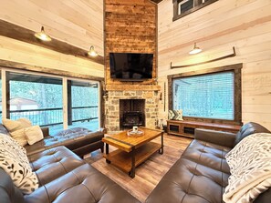 TV connectée, cheminée