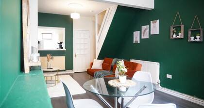 Cosy and vibrant 2 bedroom house in the heart of Liverpool