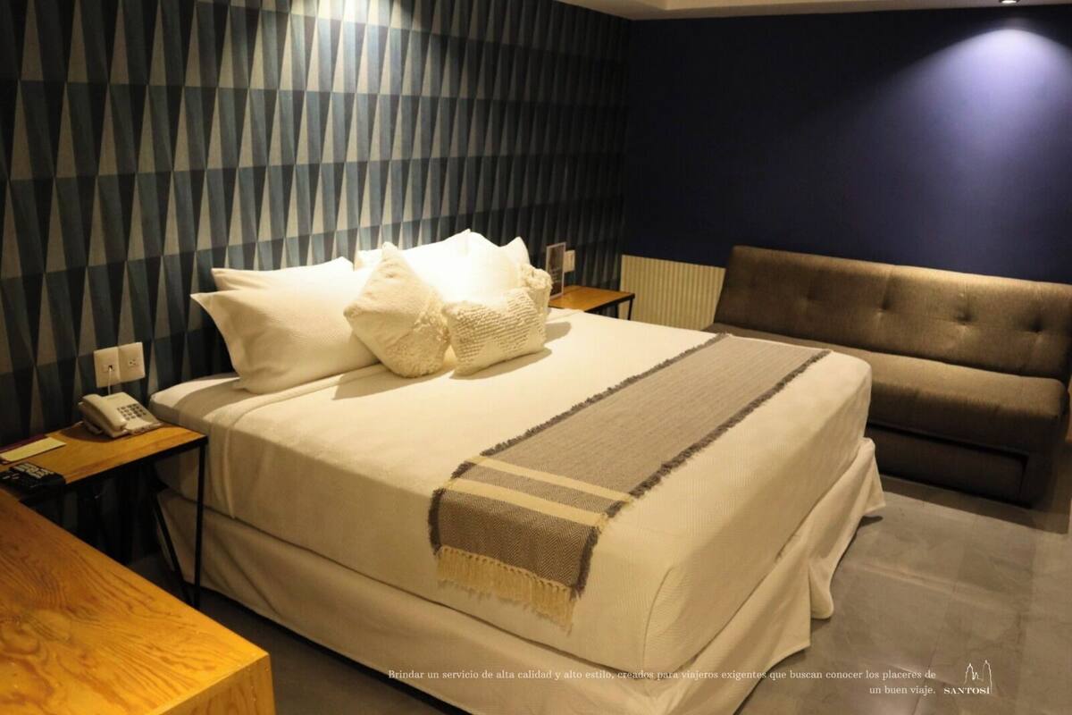 Junior Room | Egyptian cotton sheets, premium bedding, down duvets, in-room safe