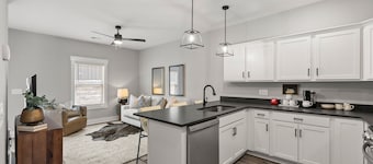 River's Edge (111 Hickory Grove BLVD)