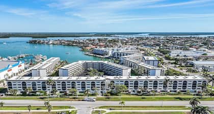 Anglers Cove, D 209 in Marco Island