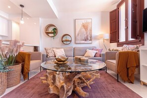 Appartamento (2 Bedrooms) | Area soggiorno