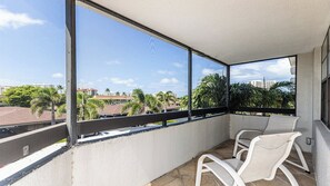 Property grounds - Sout Seas East, A 308 (Marco Island)