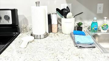 Oven, stovetop, dishwasher