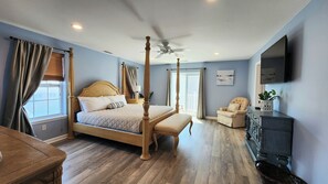 5 bedrooms, iron/ironing board, WiFi, bed sheets