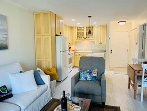 Living area - OV 1131 Ocean / Golf Course View - Welcome To Paradise! (Fort Pierce)