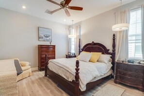 4 soverom, skrivebord, strykejern/-brett og wi-fi (inkludert)