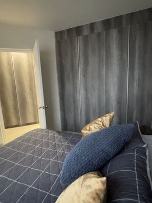 2 Schlafzimmer, Bügeleisen/Bügelbrett, WLAN, Bettwäsche