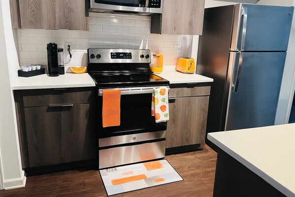 Microwave, oven, stovetop, dishwasher