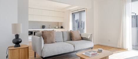 Fernseher, Stereoanlage