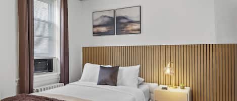 1 habitación, tabla de planchar con plancha, wifi y ropa de cama