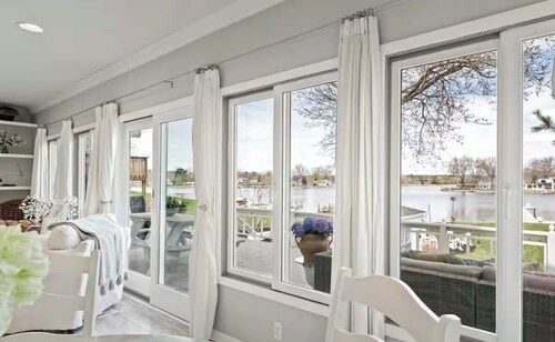 Charming 3-bedroom home in lovely Spring Lake