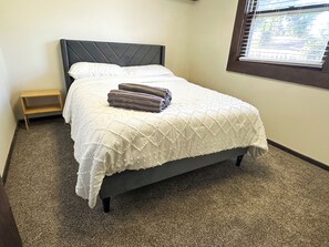 WiFi, bed sheets