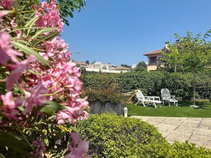 Terrace/patio - T3 private garden 2 steps from the center-Clim (Saint-Raphaël)