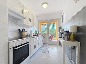 Fridge, microwave, oven, dishwasher