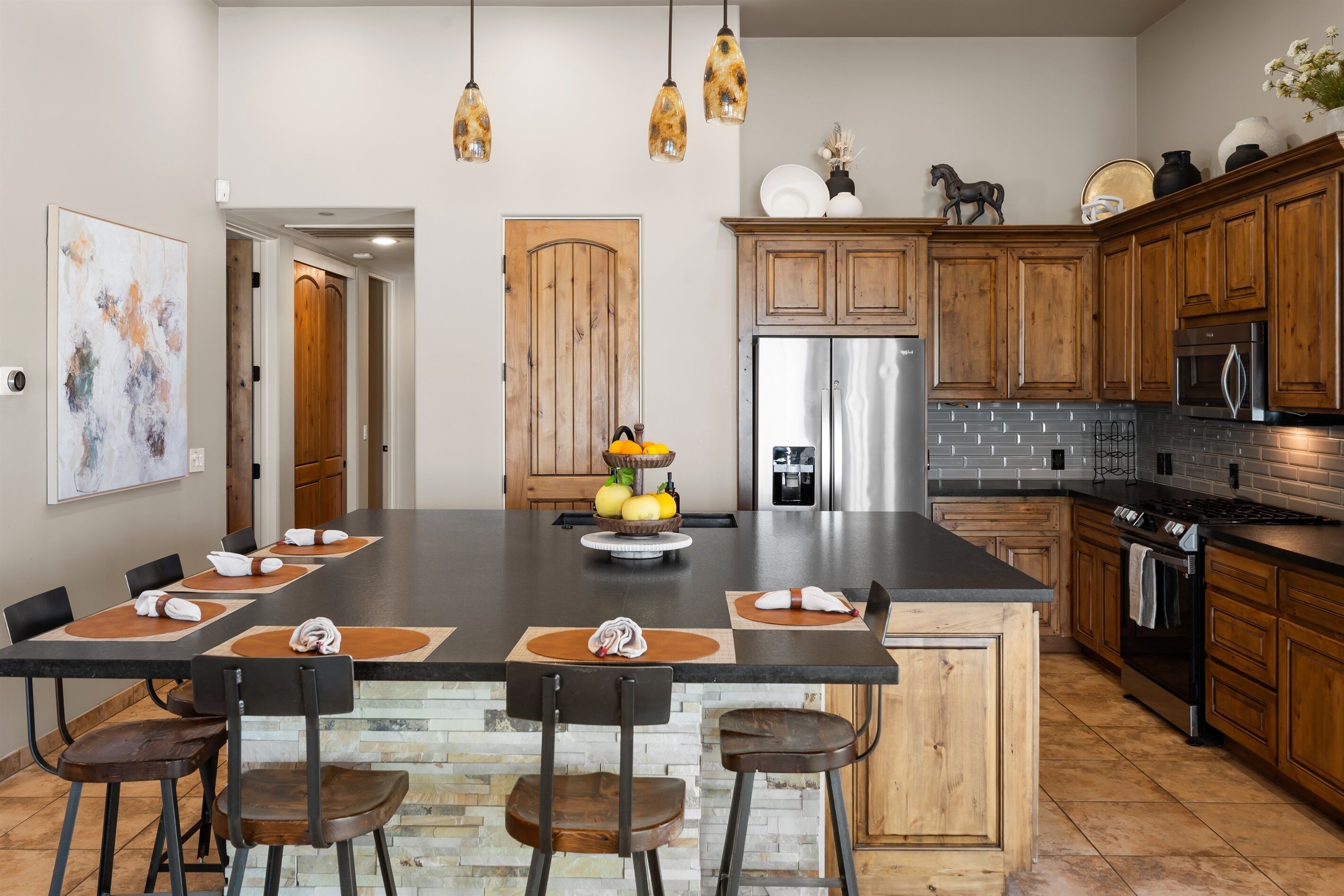 Refrigerador, microondas, horno, placa de cocina