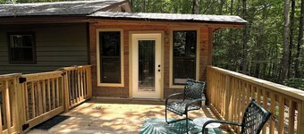 Peaceful cozy cabin in the woods