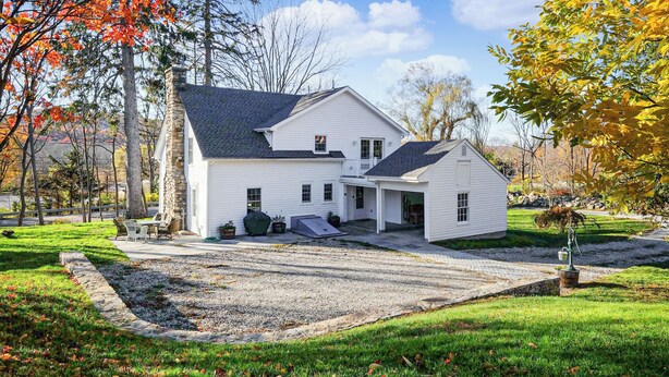 Exterior - Farmhouse & Private yard in Patterson NY (Patterson)