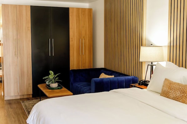 Room - Queen Mini Suite at Angoria (San Angelo)
