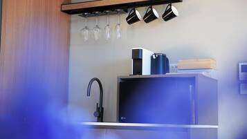 Standard Cabin | Private kitchen | Mini-fridge, microwave, cookware/dishes/utensils