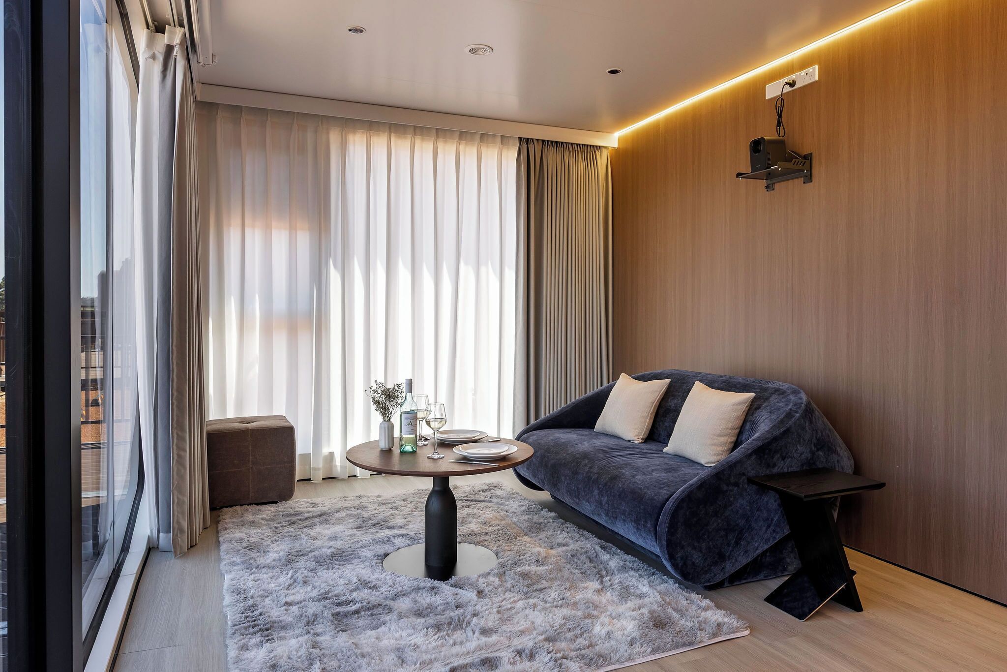 คอมฟอร์ทเคบิน | ห้องน้ำ | ของใช้ในห้องน้ำฟรี, ผ้าเช็ดตัว, สบู่, ยาสระผม