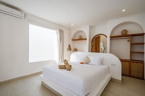 Villa de lujo, 2 habitaciones, patio, vistas a la piscina | Sábanas de algodón egipcio, ropa de cama de alta calidad, caja fuerte