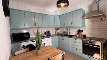 Microwave, oven, stovetop, dishwasher